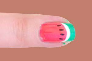 Czarny lakier do paznokci